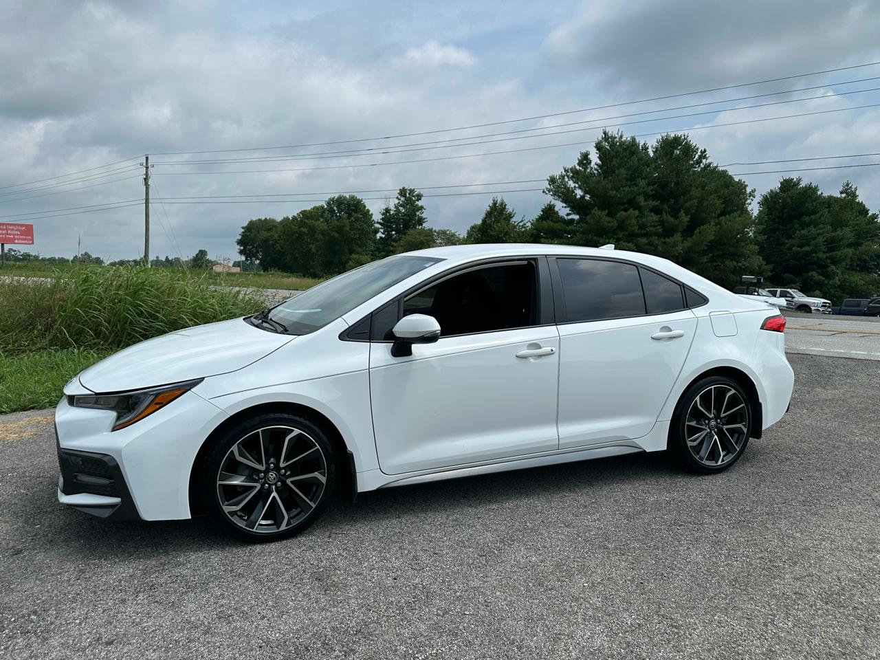 Toyota Corolla SE Nightshade CVT (Natl) 2022