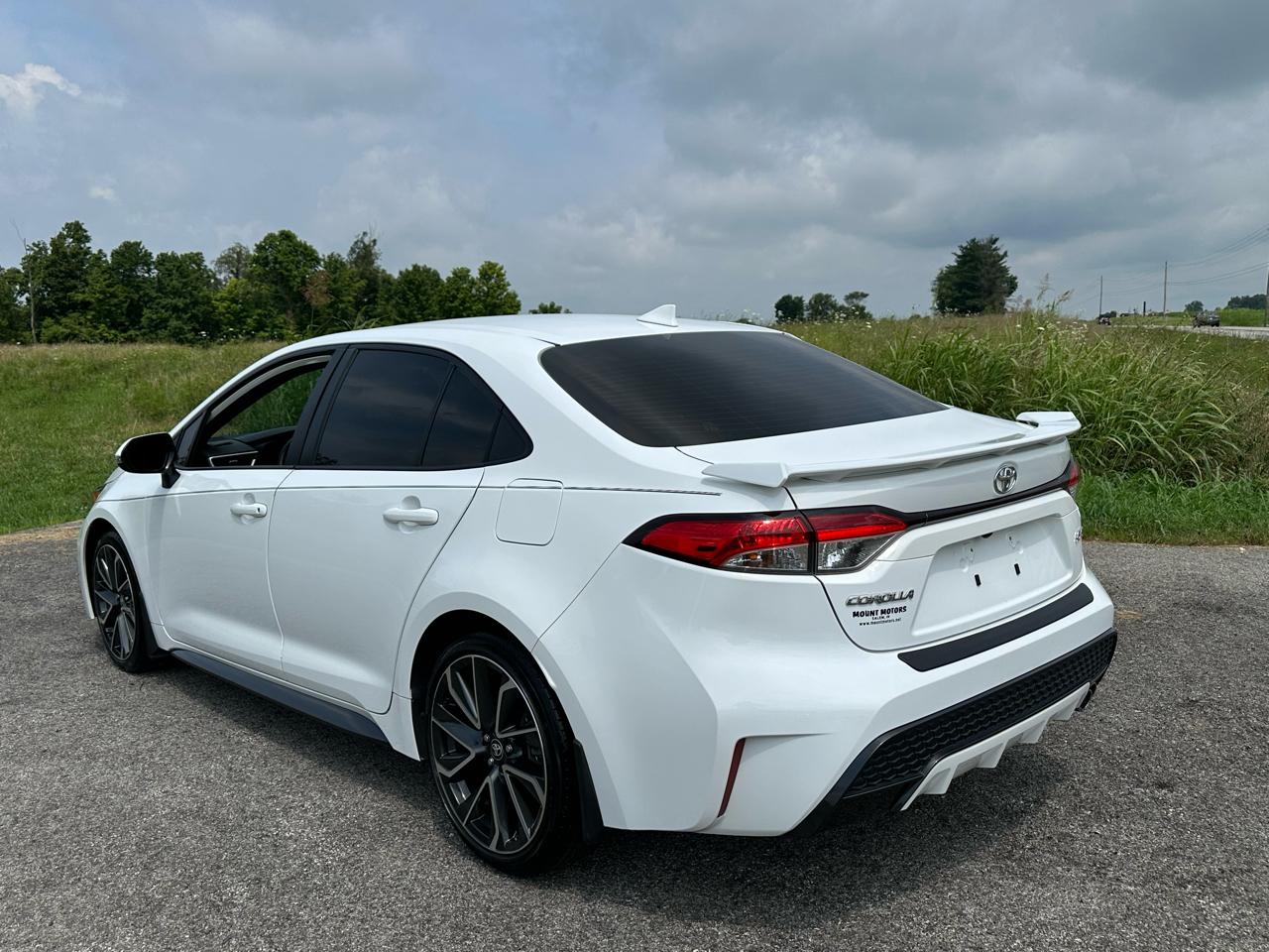 Toyota Corolla SE Nightshade CVT (Natl) 2022