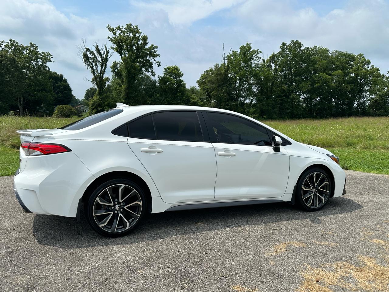 Toyota Corolla SE Nightshade CVT (Natl) 2022