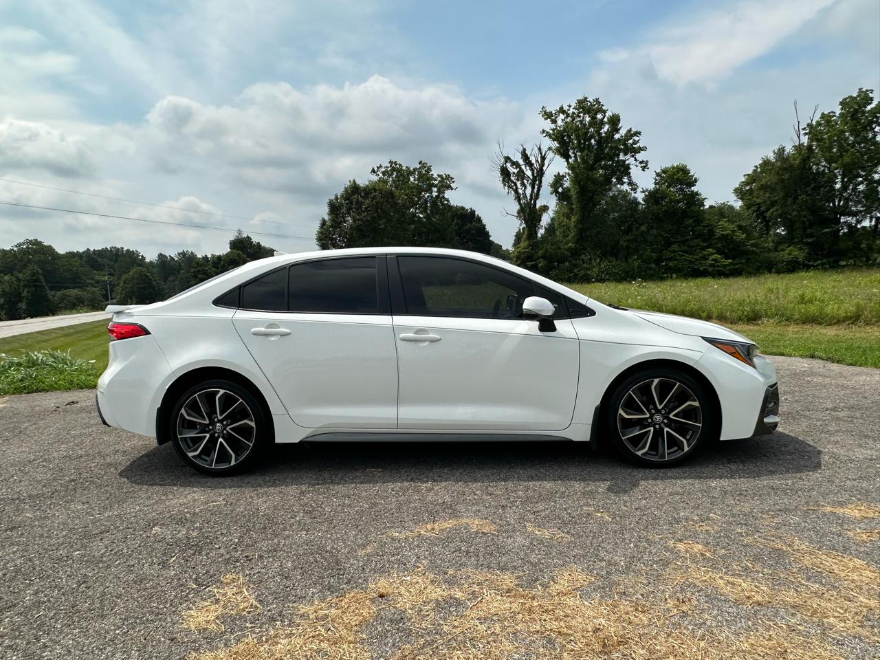 Toyota Corolla SE Nightshade CVT (Natl) 2022