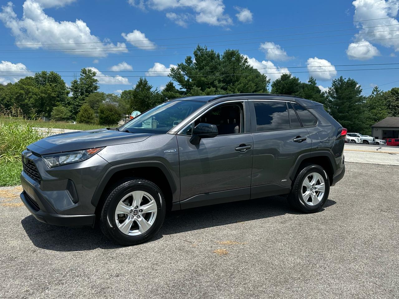Toyota RAV4 Hybrid LE AWD (Natl) 2021