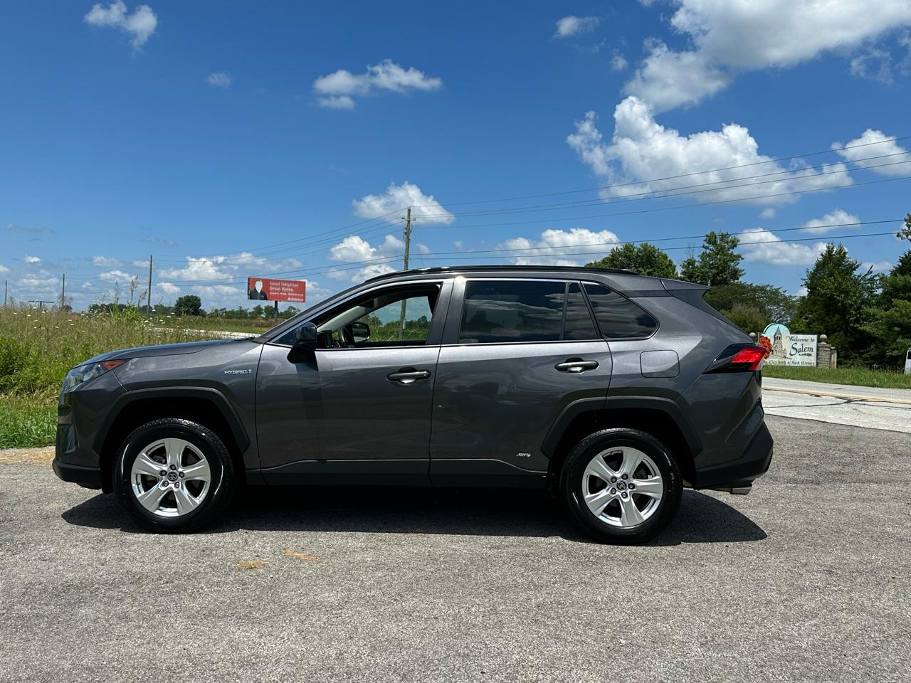 Toyota RAV4 Hybrid LE AWD (Natl) 2021