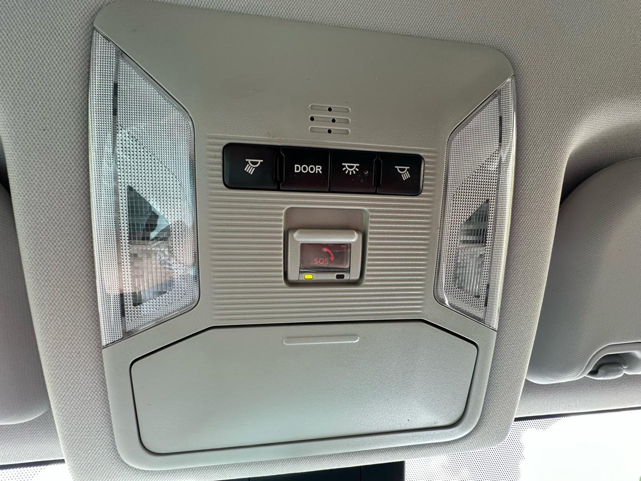 Toyota RAV4 Hybrid LE AWD (Natl) 2021