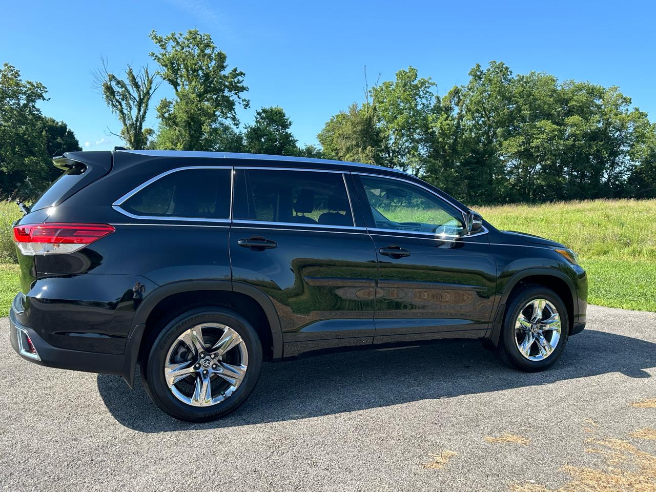 Toyota Highlander Limited V6 AWD (Natl) 2019