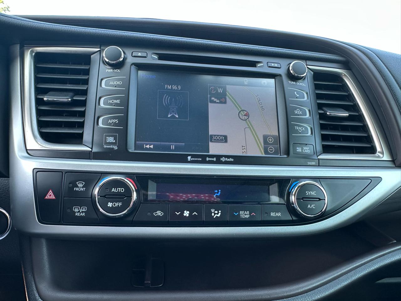 Toyota Highlander Limited V6 AWD (Natl) 2019