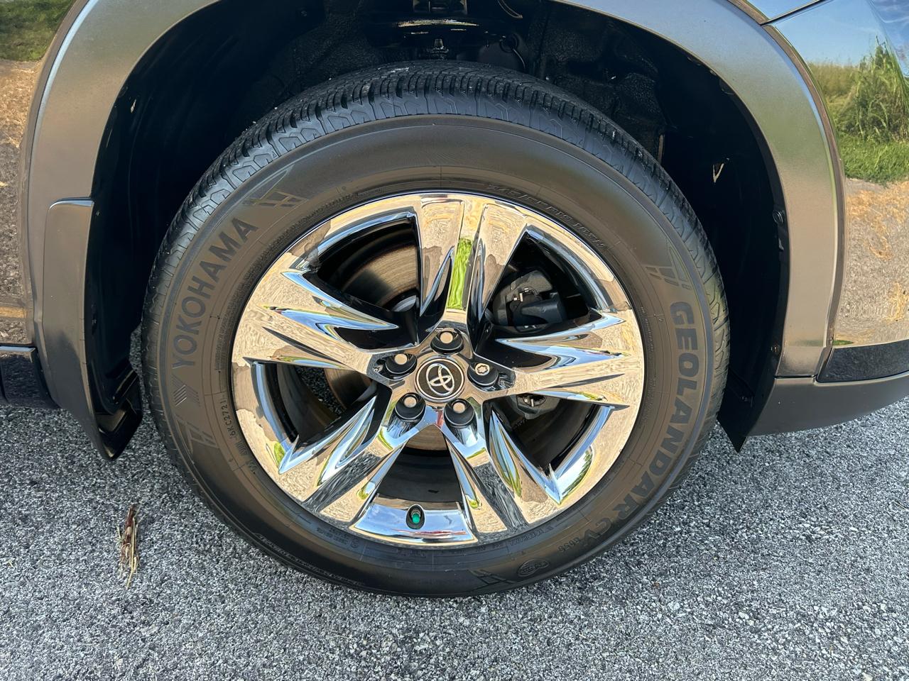 Toyota Highlander Limited V6 AWD (Natl) 2019