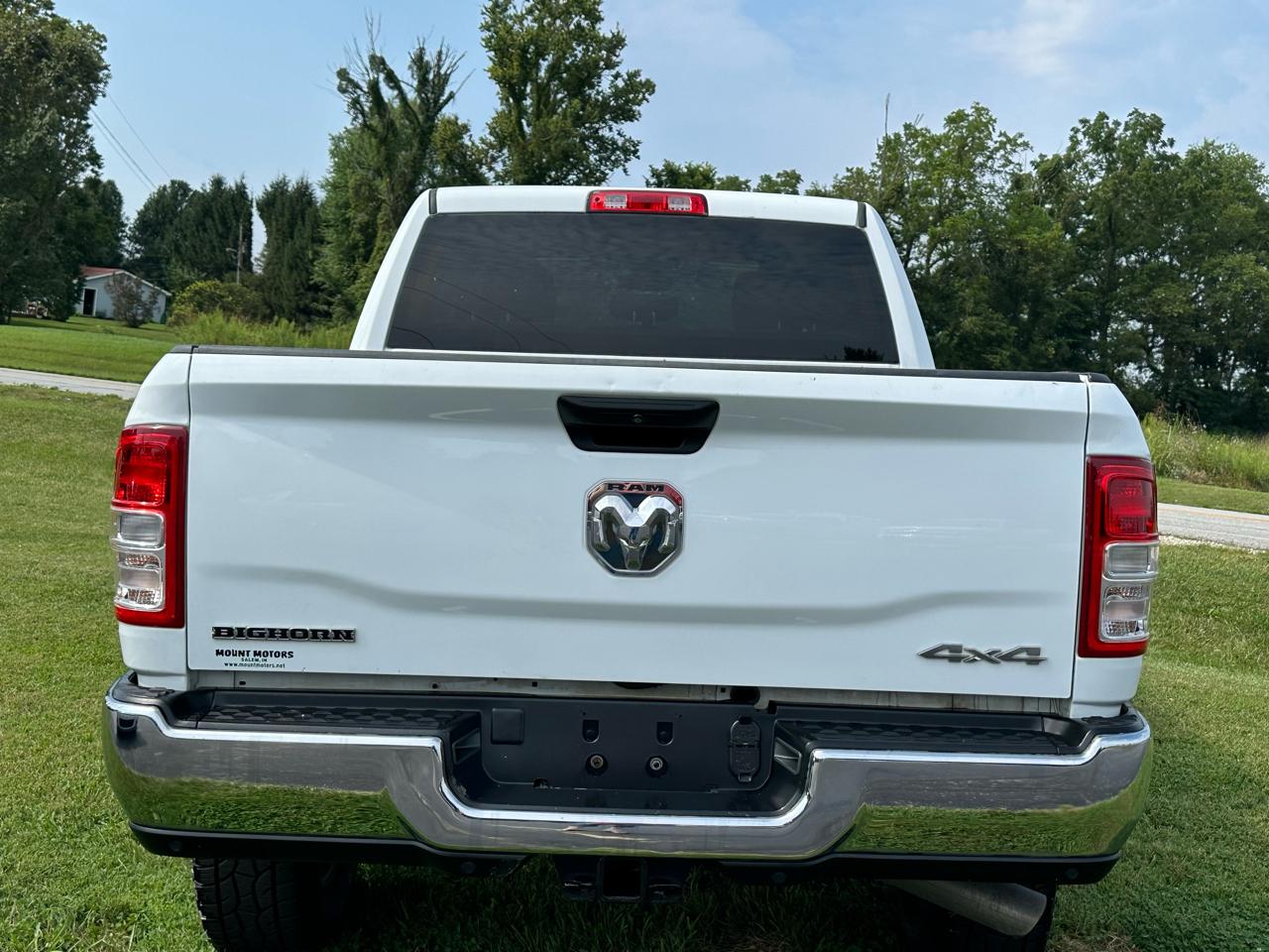 RAM 2500 Big Horn 4x4 Crew Cab 6'4" Box 2024