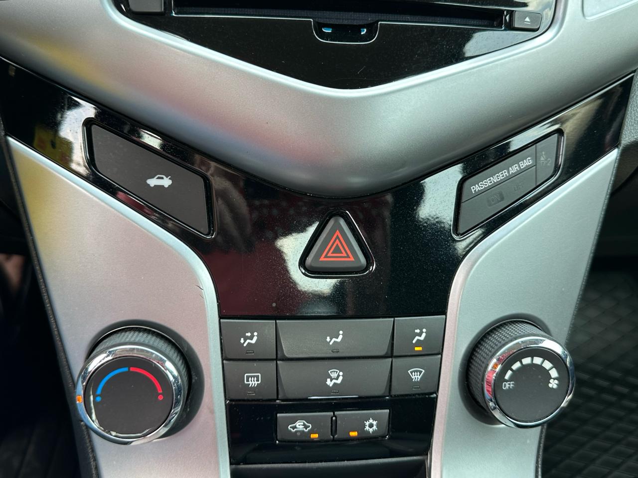Chevrolet Cruze 4dr Sdn Auto 1LT 2015