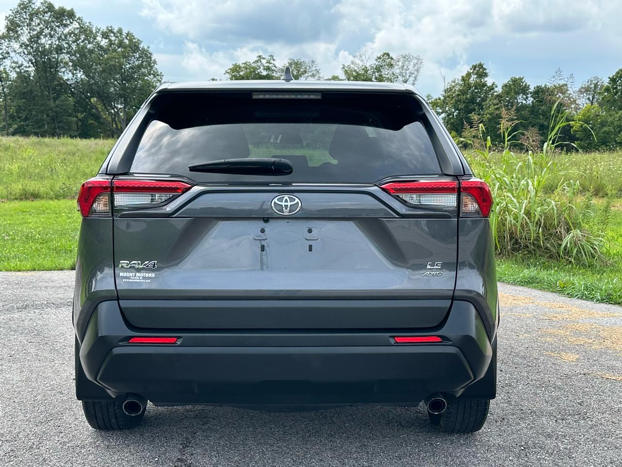 Toyota RAV4 LE AWD (Natl) 2023