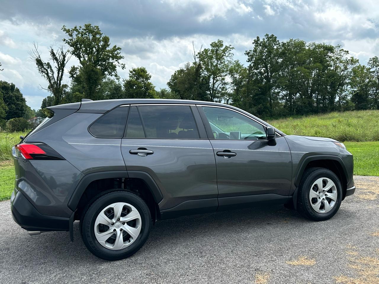 Toyota RAV4 LE AWD (Natl) 2023