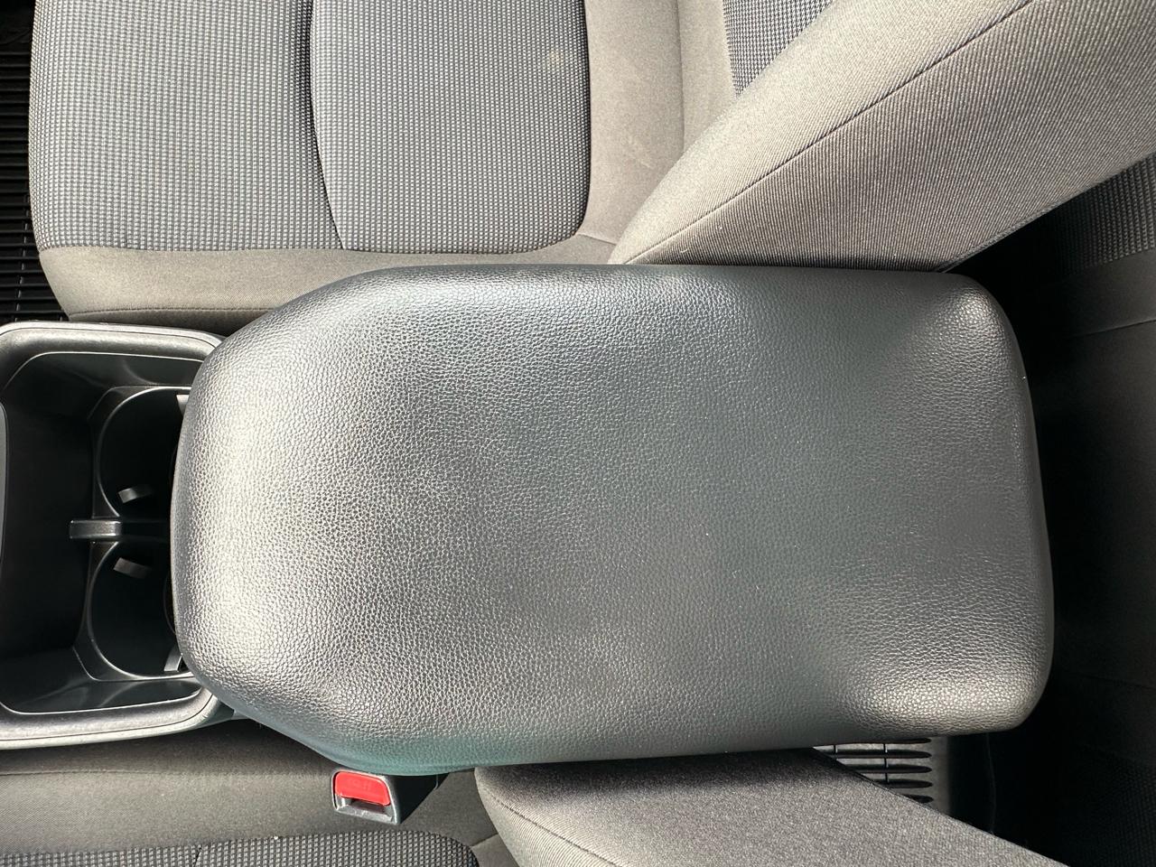Toyota RAV4 LE AWD (Natl) 2023