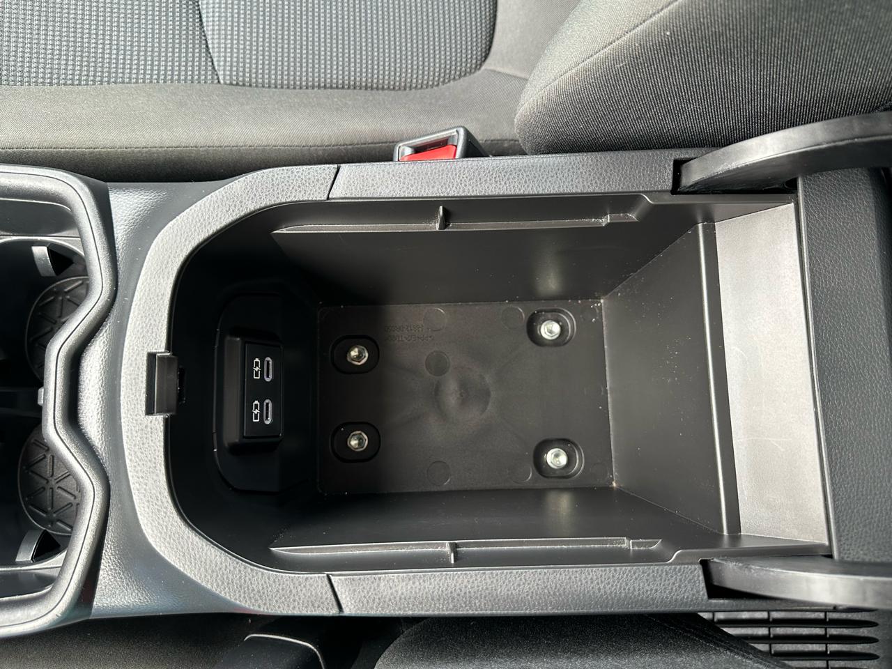 Toyota RAV4 LE AWD (Natl) 2023
