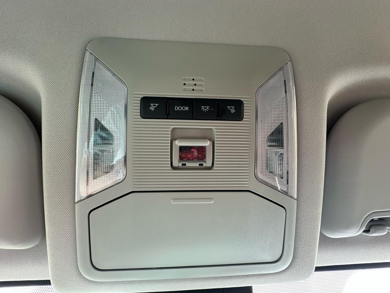 Toyota RAV4 LE AWD (Natl) 2023