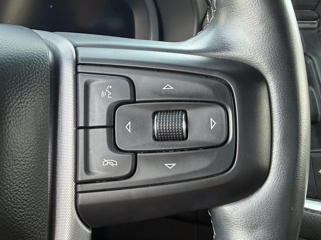 GMC Yukon 4WD 4dr SLT 2023
