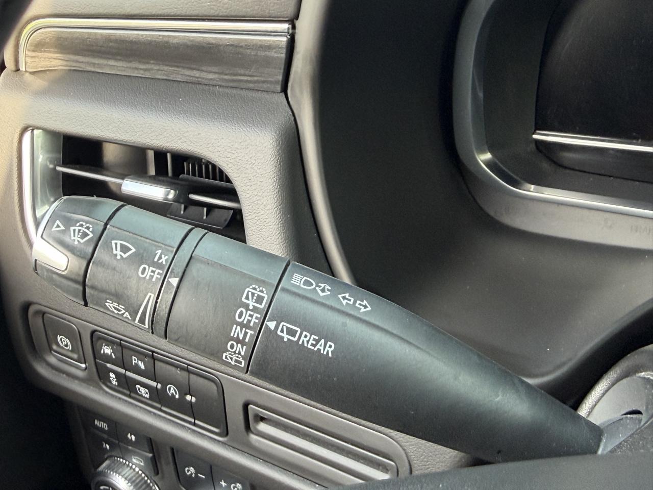 GMC Yukon 4WD 4dr SLT 2023