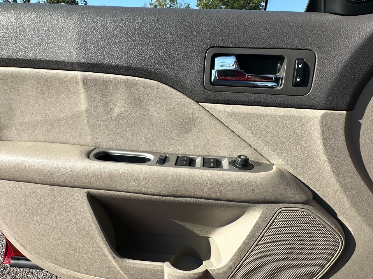Ford Fusion 4dr Sdn SEL FWD 2011