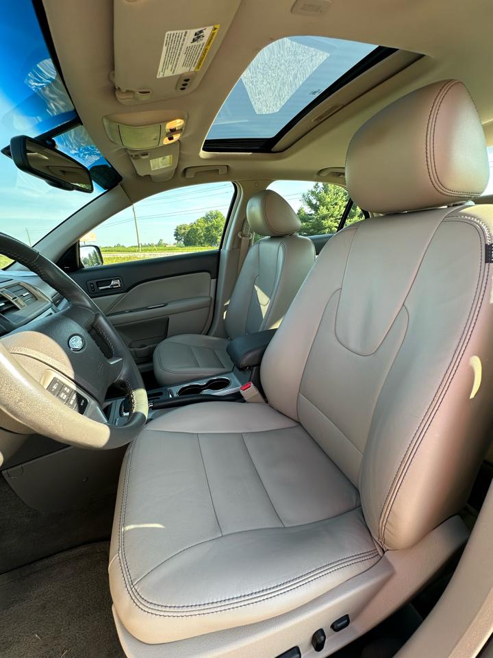 Ford Fusion 4dr Sdn SEL FWD 2011
