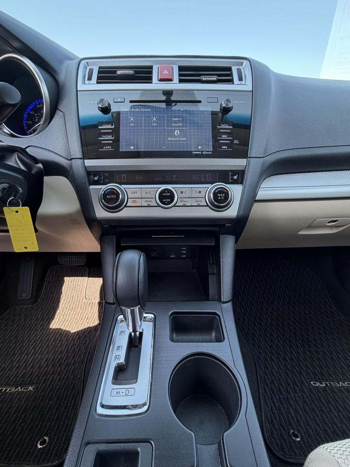 Subaru Outback 4dr Wgn 2.5i Premium PZEV 2015