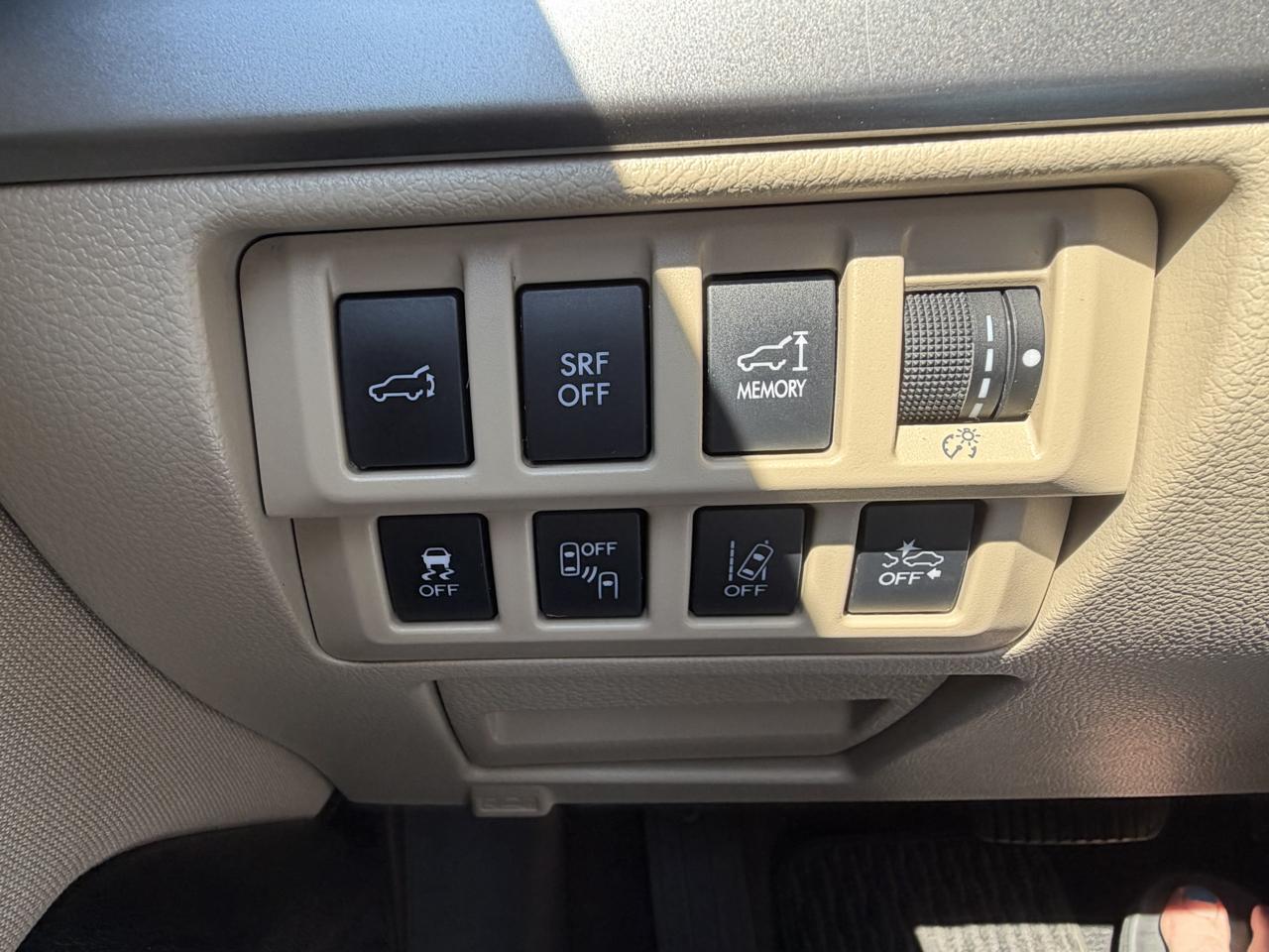 Subaru Outback 4dr Wgn 2.5i Premium PZEV 2015