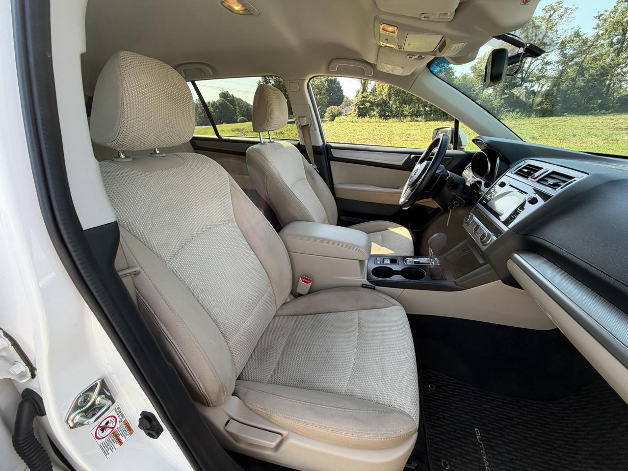 Subaru Outback 4dr Wgn 2.5i Premium PZEV 2015