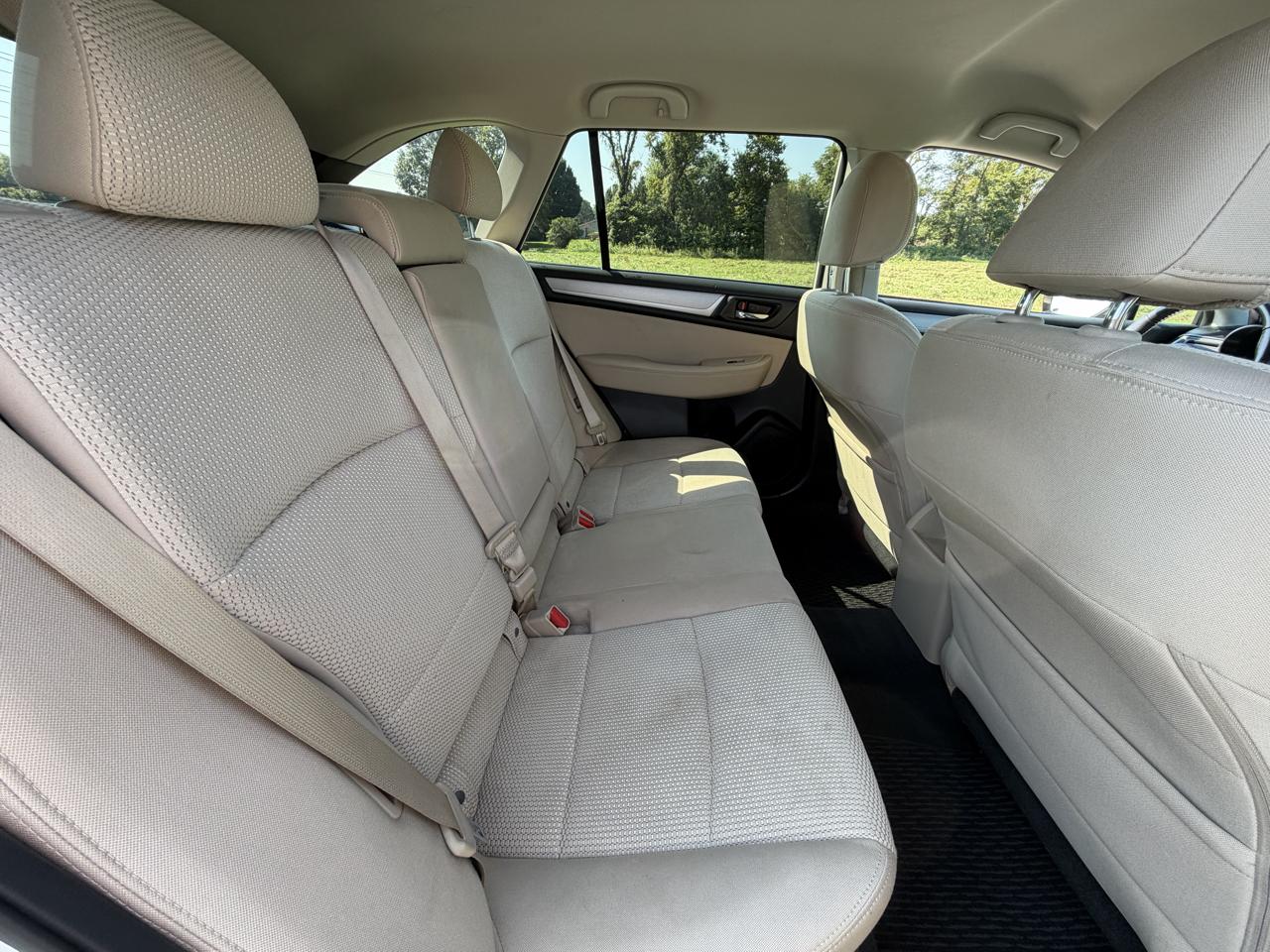 Subaru Outback 4dr Wgn 2.5i Premium PZEV 2015