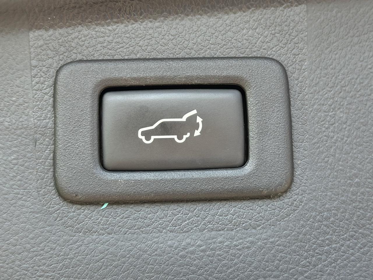 Subaru Outback 4dr Wgn 2.5i Premium PZEV 2015