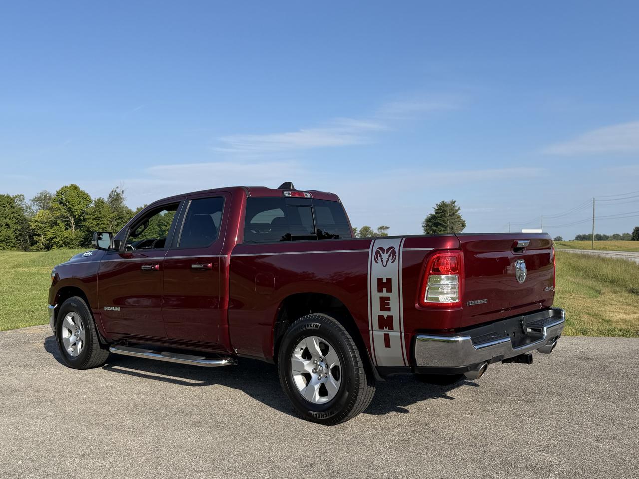 RAM 1500 Big Horn/Lone Star 4x4 Quad Cab 6'4" Box 2019