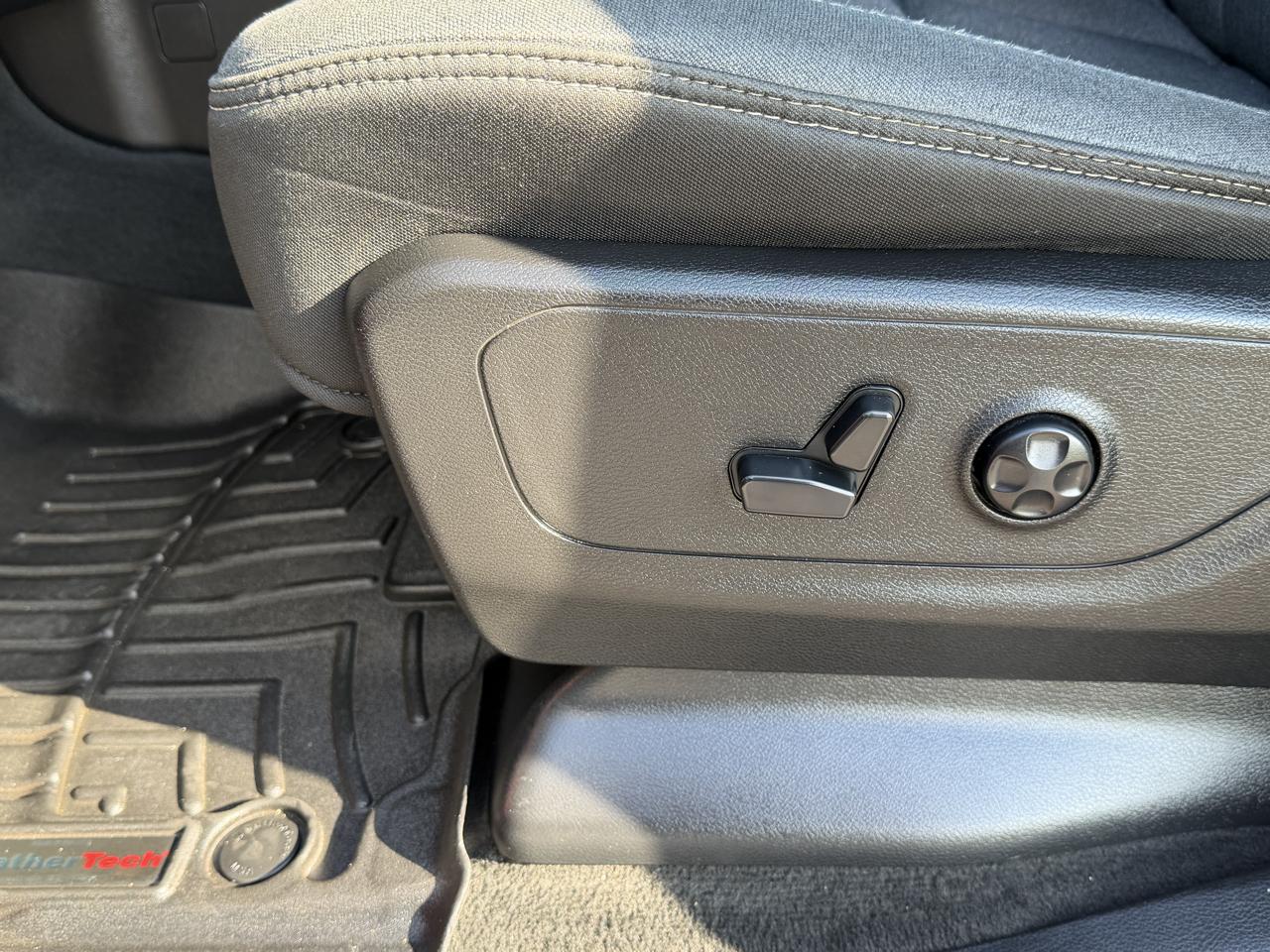 RAM 1500 Big Horn/Lone Star 4x4 Quad Cab 6'4" Box 2019