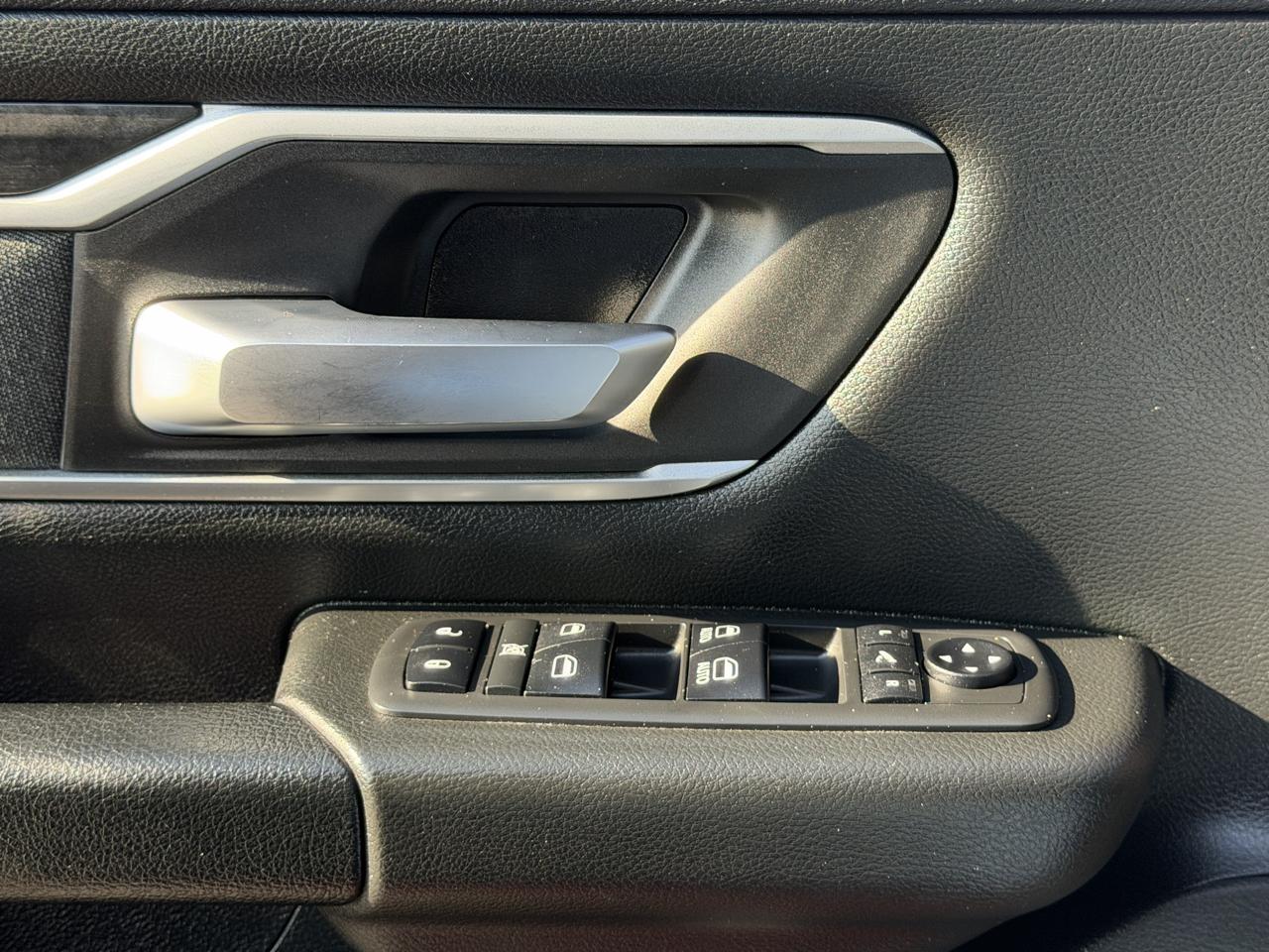 RAM 1500 Big Horn/Lone Star 4x4 Quad Cab 6'4" Box 2019