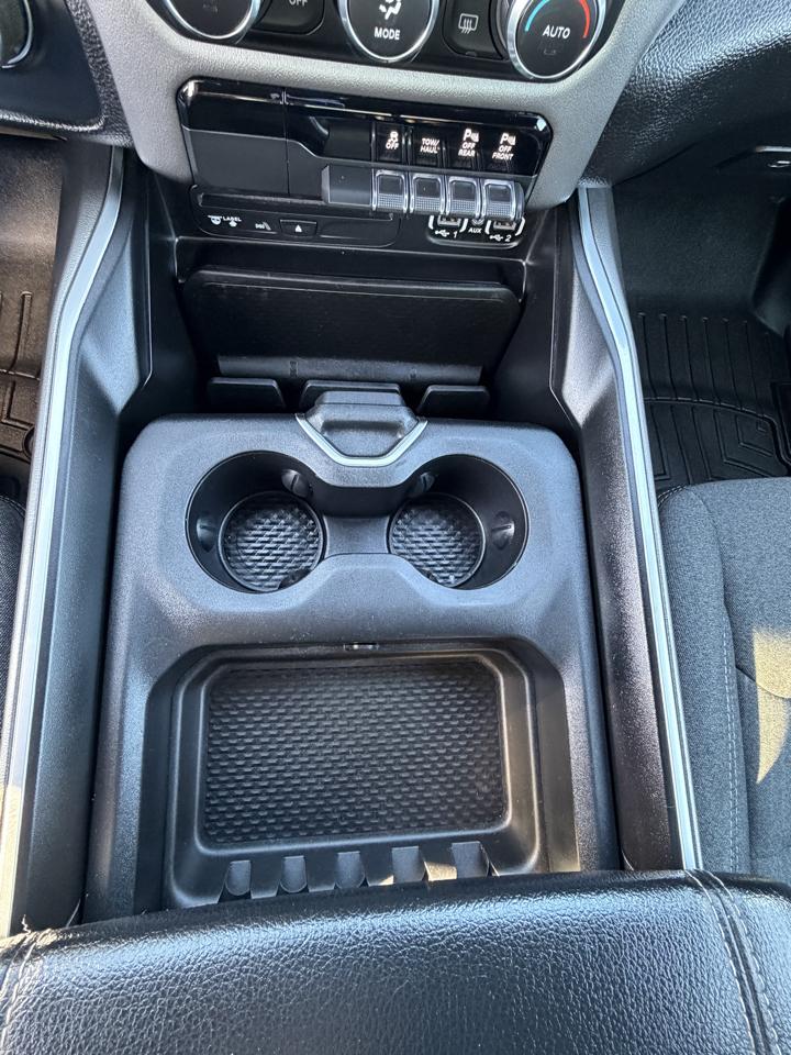 RAM 1500 Big Horn/Lone Star 4x4 Quad Cab 6'4" Box 2019