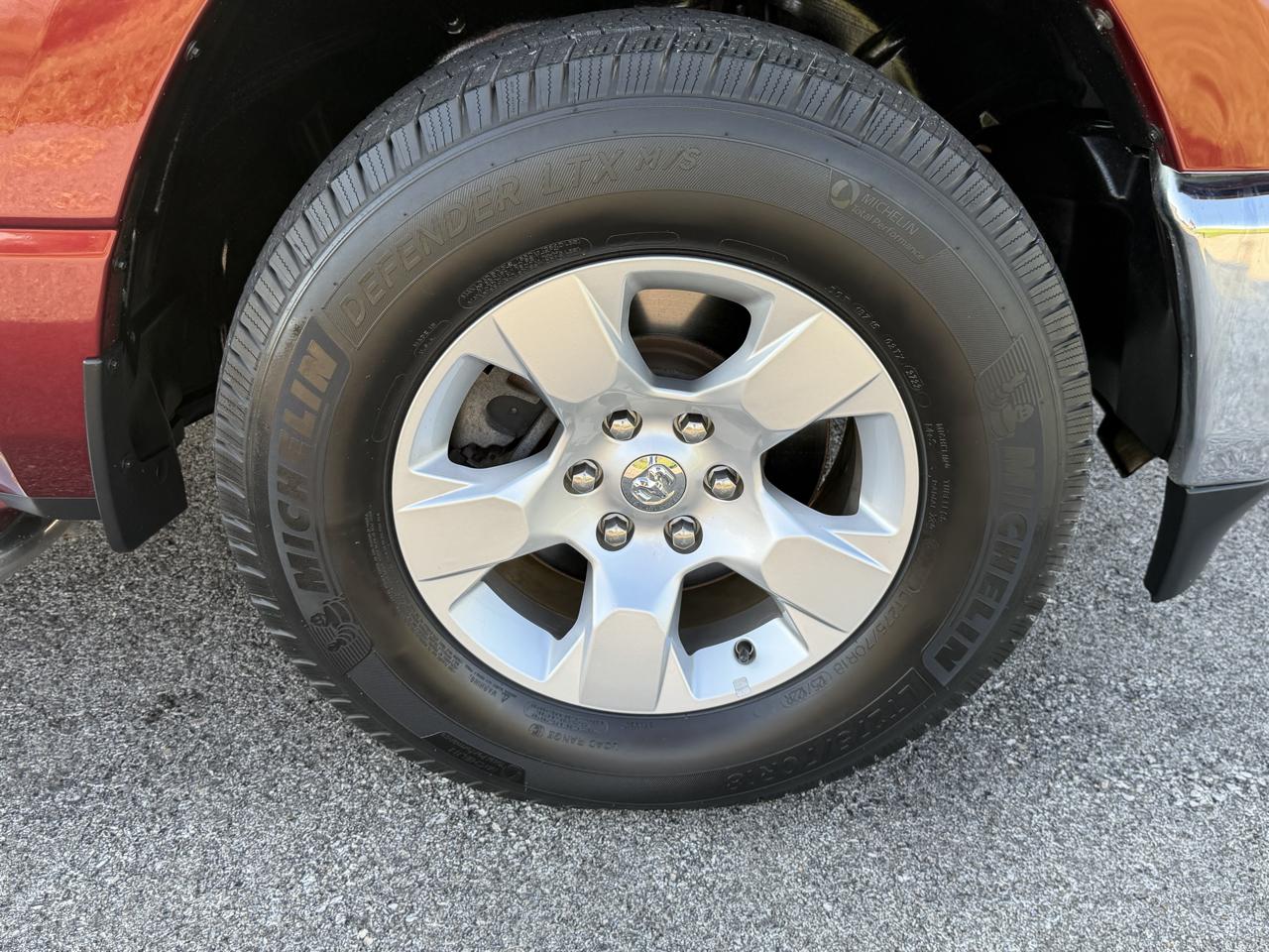 RAM 1500 Big Horn/Lone Star 4x4 Quad Cab 6'4" Box 2019