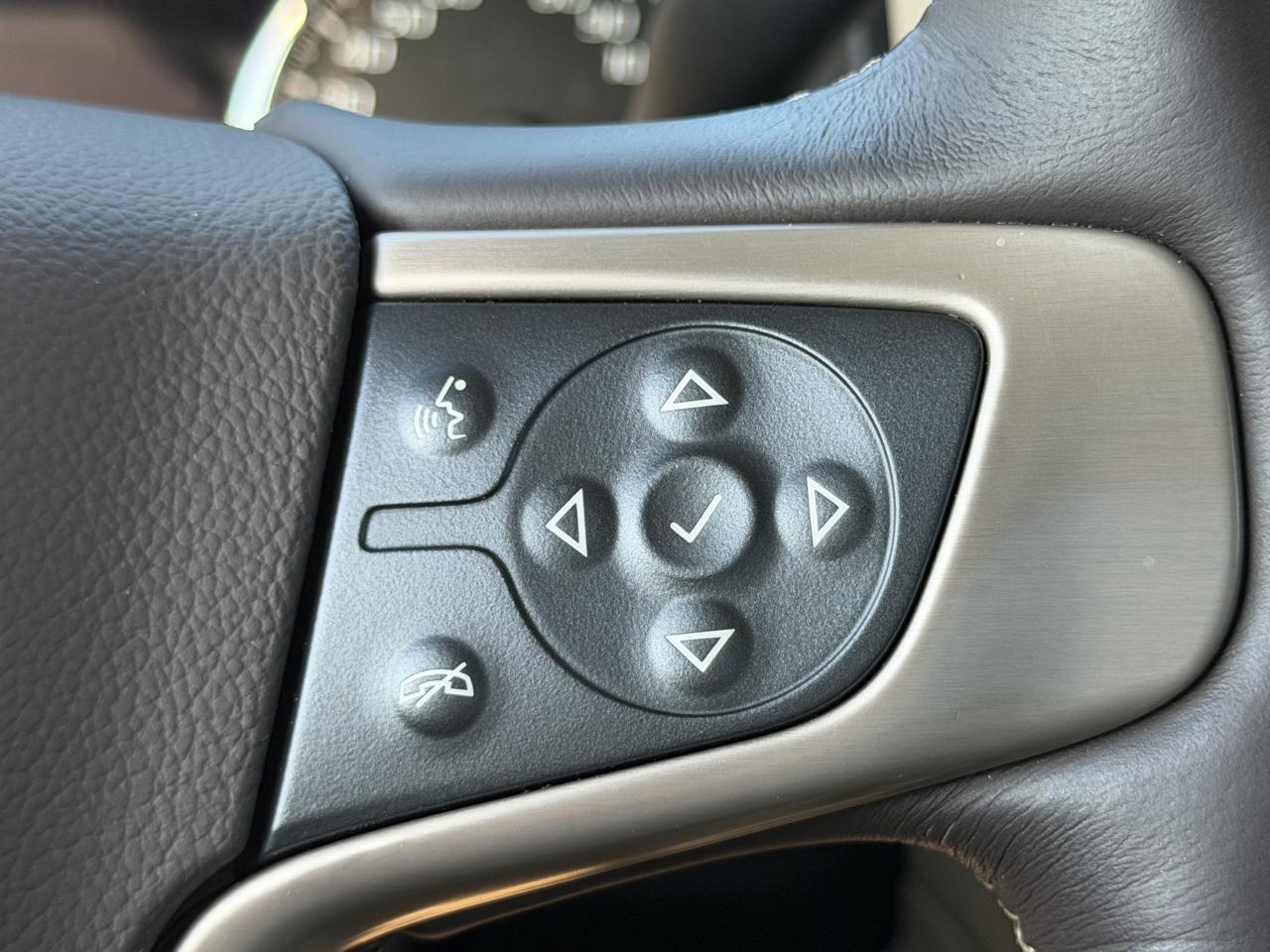 GMC Yukon 4WD 4dr Denali 2015