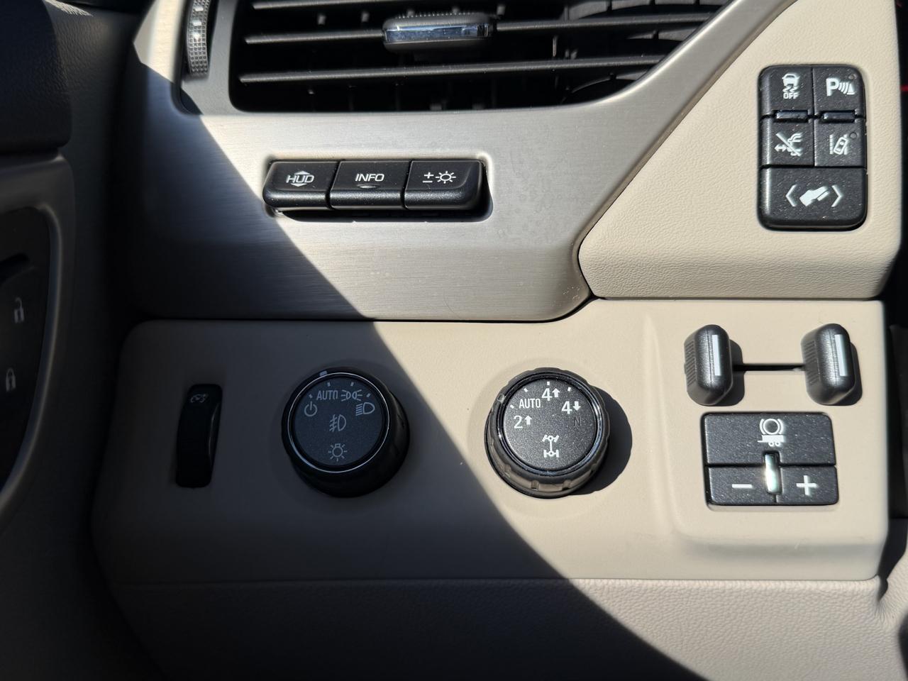 GMC Yukon 4WD 4dr Denali 2015