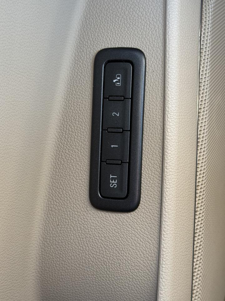 GMC Yukon 4WD 4dr Denali 2015