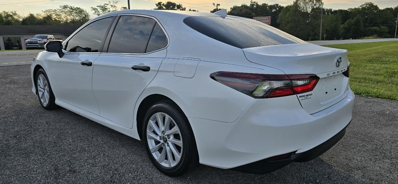 Toyota Camry LE Auto (Natl) 2022