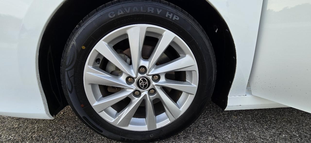 Toyota Camry LE Auto (Natl) 2022
