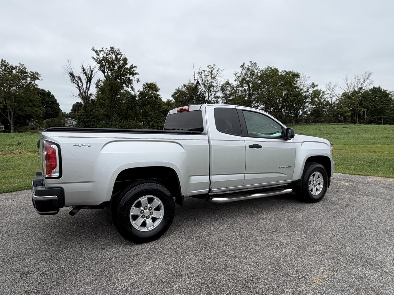 GMC Canyon 4WD Ext Cab 128.3" 2015