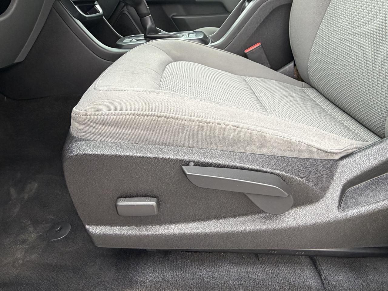 GMC Canyon 4WD Ext Cab 128.3" 2015