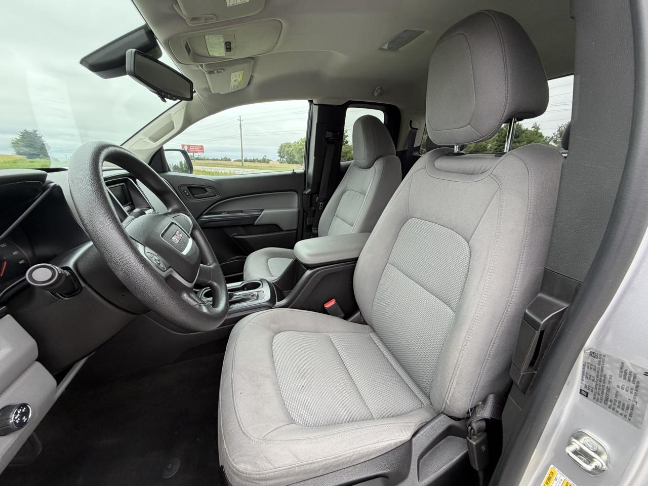 GMC Canyon 4WD Ext Cab 128.3" 2015