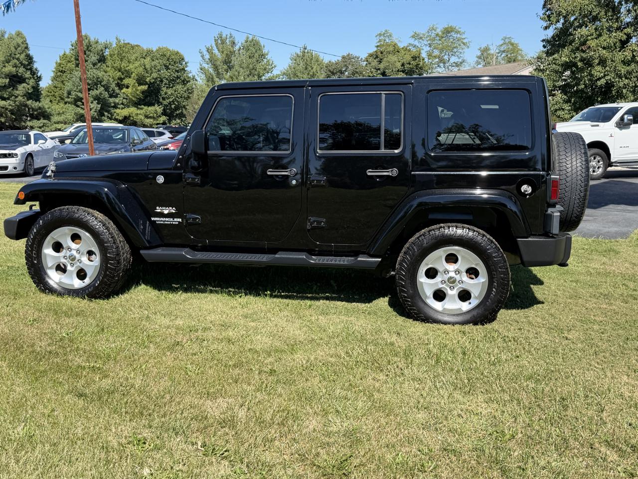 Jeep Wrangler Unlimited 4WD 4dr Sahara 2017