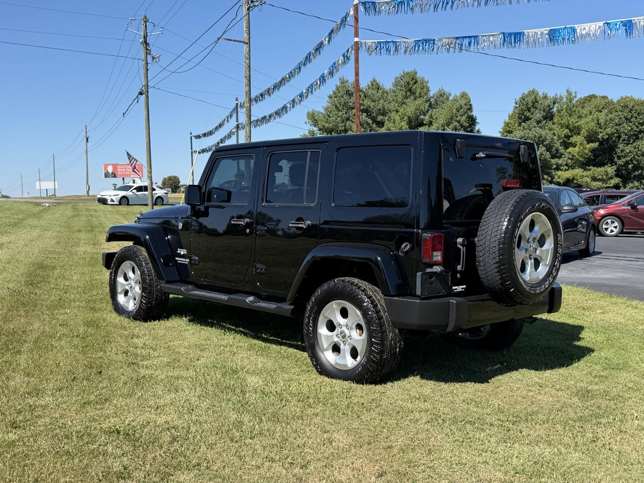 Jeep Wrangler Unlimited 4WD 4dr Sahara 2017