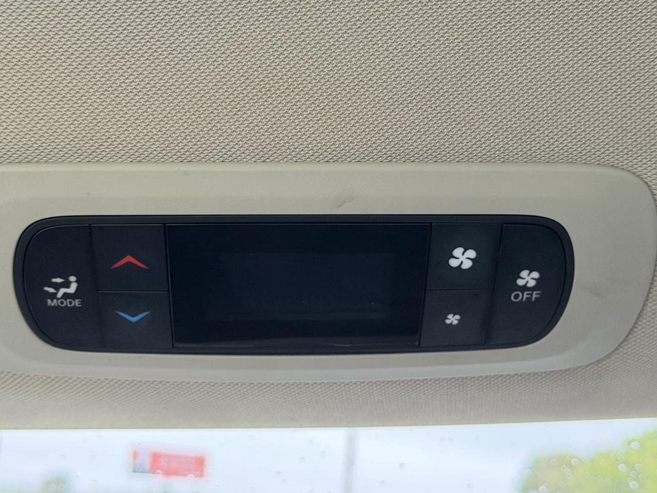 Chrysler Voyager LX FWD 2023