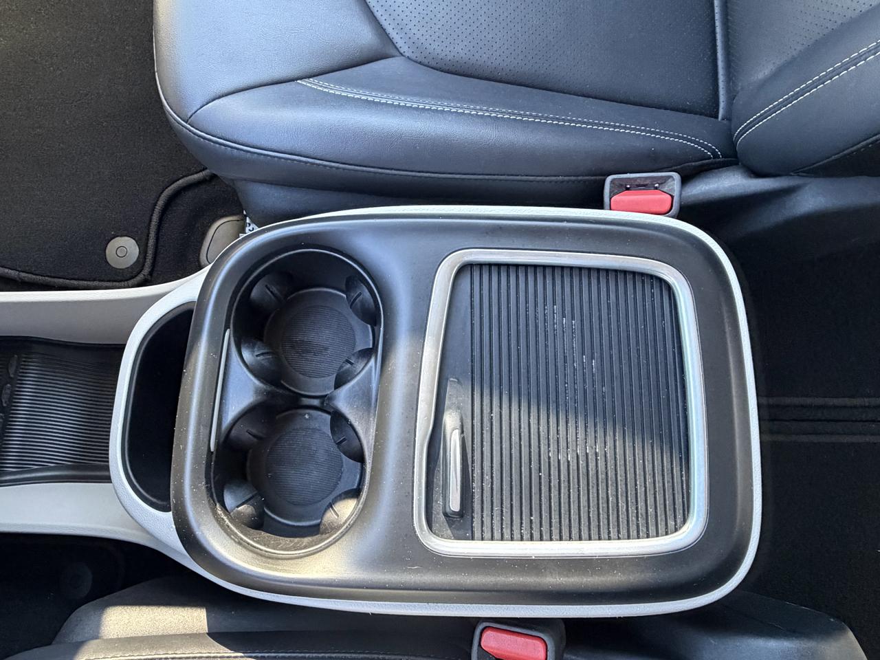 Chrysler Pacifica Touring L FWD 2024