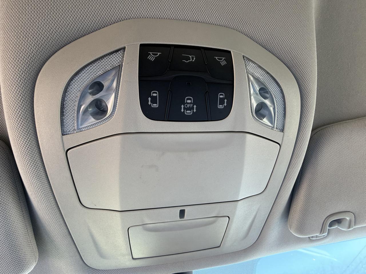 Chrysler Pacifica Touring L FWD 2024