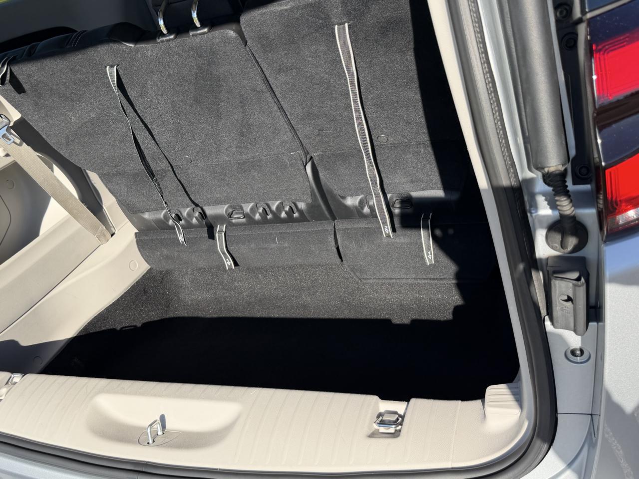 Chrysler Pacifica Touring L FWD 2024