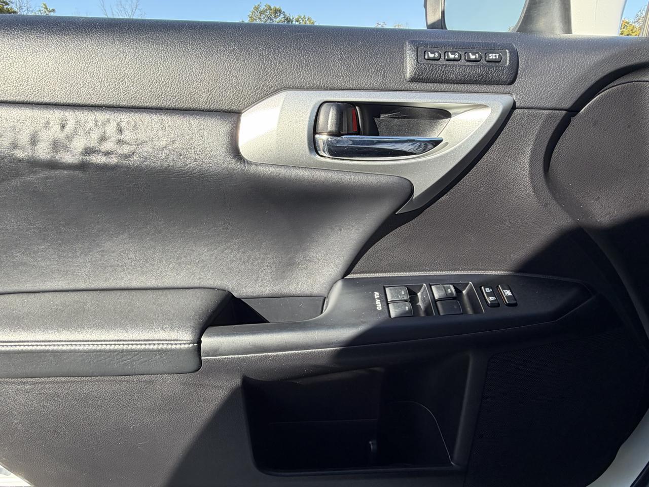Lexus CT 200h FWD 4dr Hybrid 2012