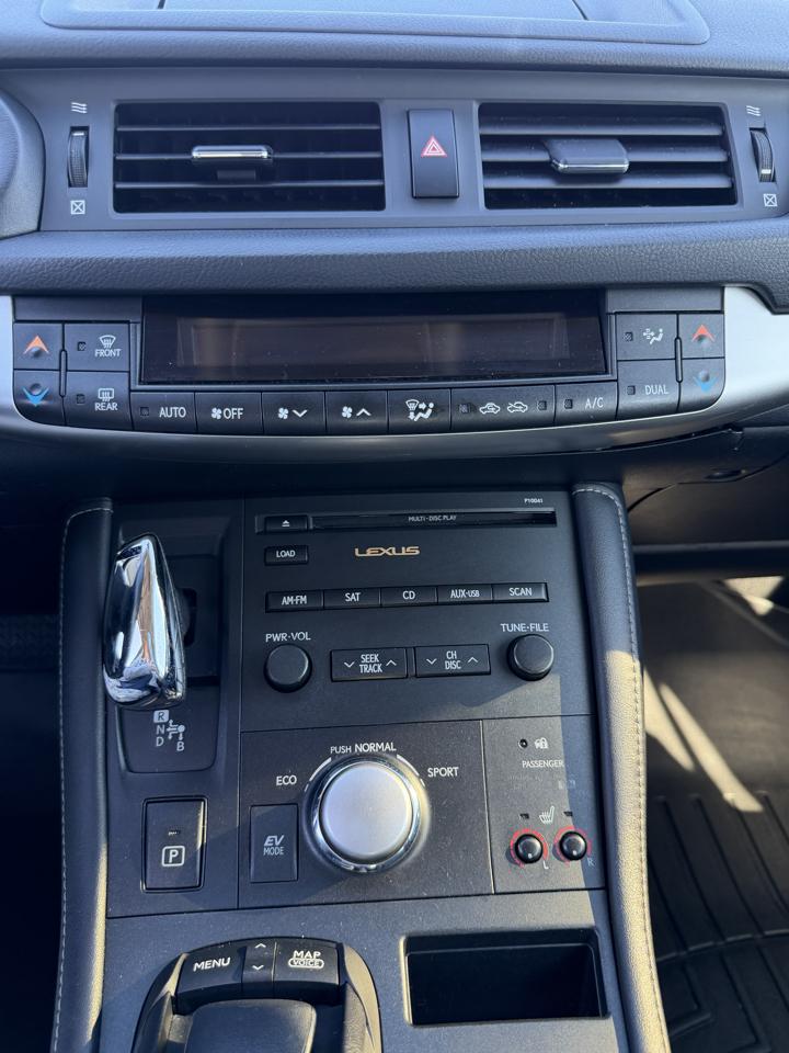 Lexus CT 200h FWD 4dr Hybrid 2012