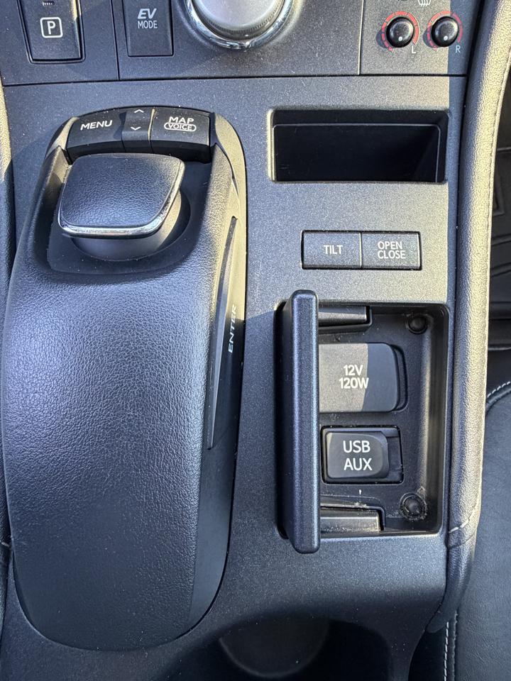 Lexus CT 200h FWD 4dr Hybrid 2012