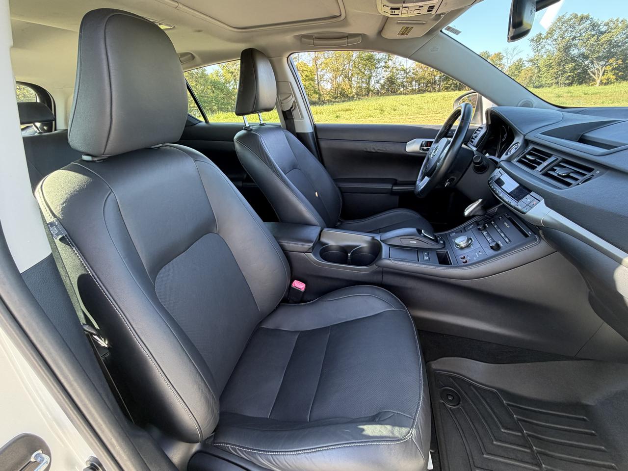 Lexus CT 200h FWD 4dr Hybrid 2012