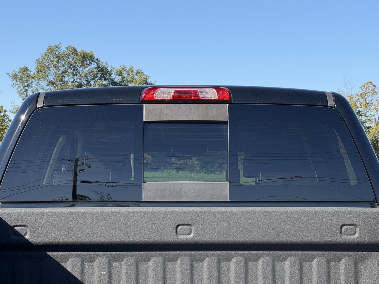 Chevrolet Silverado 1500 4WD Crew Cab 143.5" High Country 2014